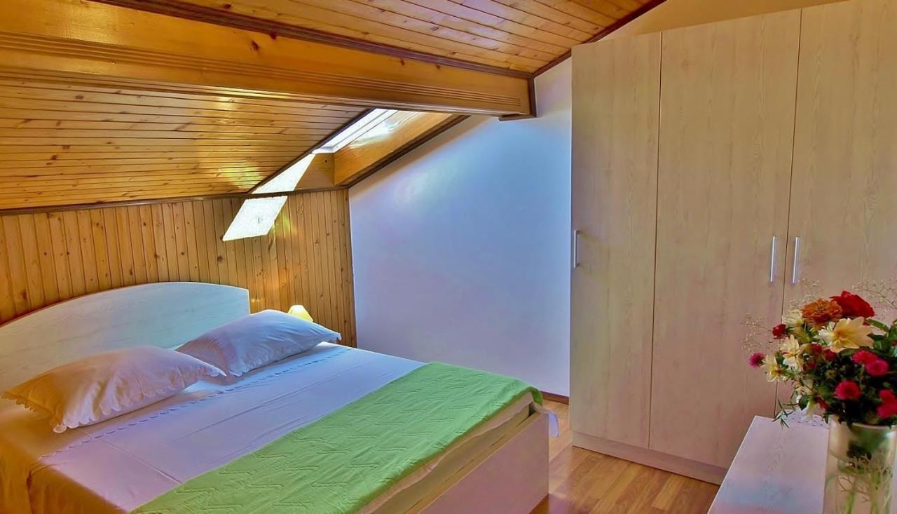 Apartments By The Sea Supetarska Draga - Donja, Rab - 4954 Exterior foto