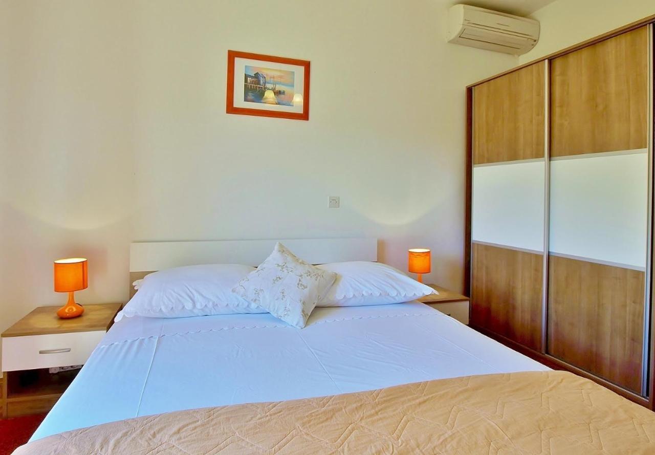 Apartments By The Sea Supetarska Draga - Donja, Rab - 4954 Zimmer foto